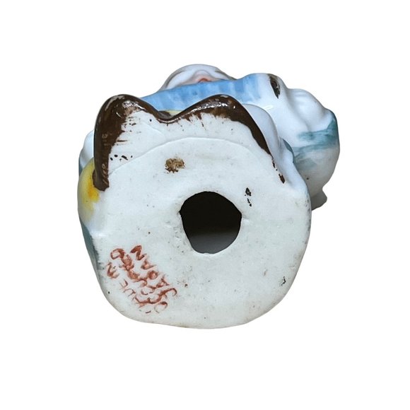 Made in Occupied Japan Vintage Porcelain Cherub with Accordion - Picture 6 of 7